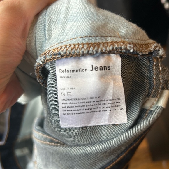 NWT Reformation Julia High Cigarette Jean Wash Sydney
Destroyed - Picture 7 of 8